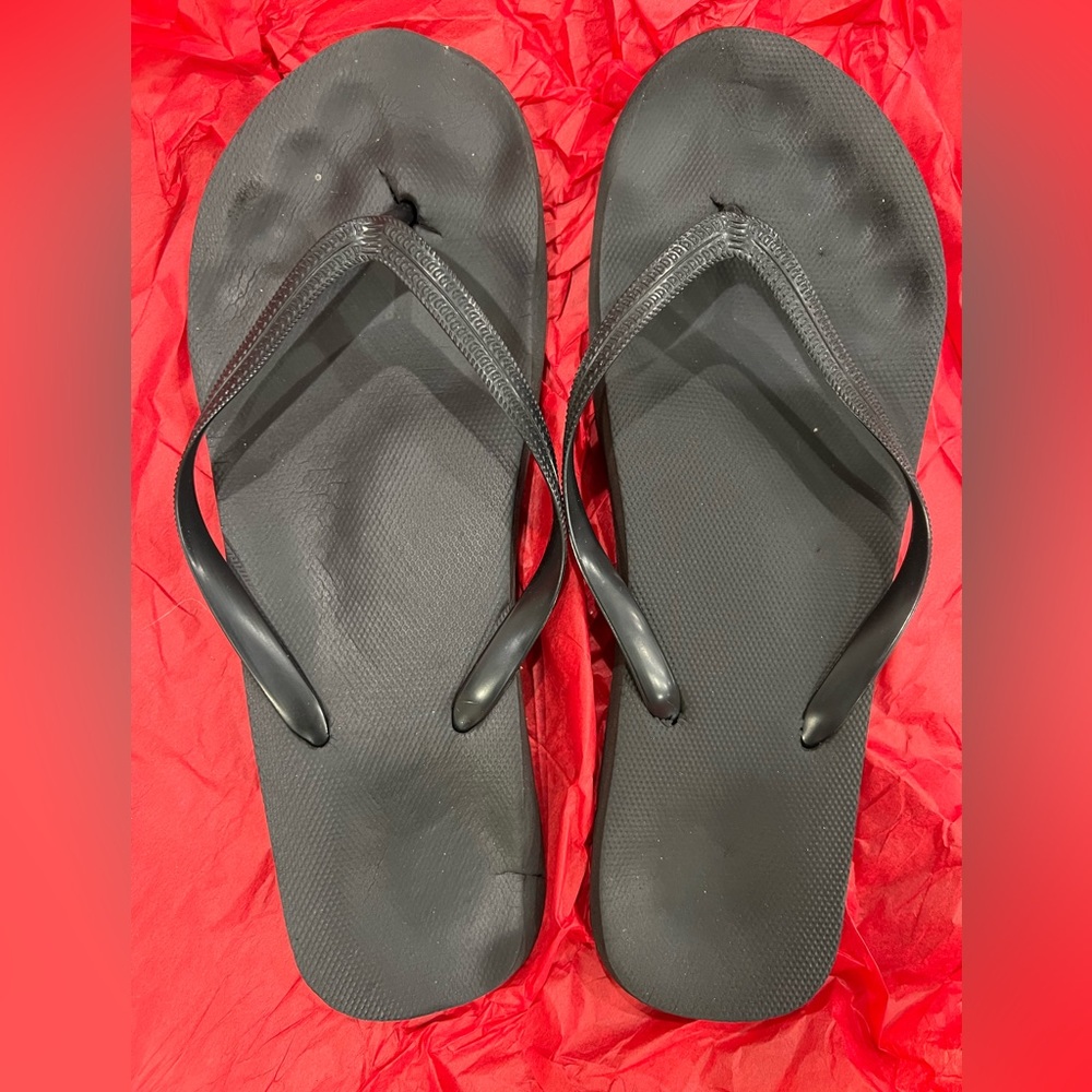 Well Loved Flip Flops 😘💗